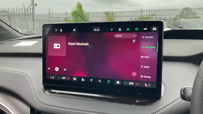 Skoda Enyaq 210kW 85x Sportline 82kWh 4x4 5dr Auto [Maxx] Electric Estate - Image 12